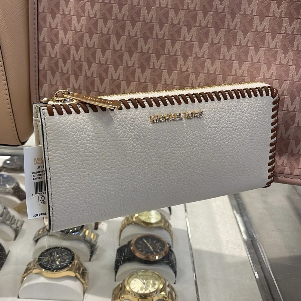 Michael Kors Jet Set Travel Large Pebble Leather Quarter-Zip Wallet NWT